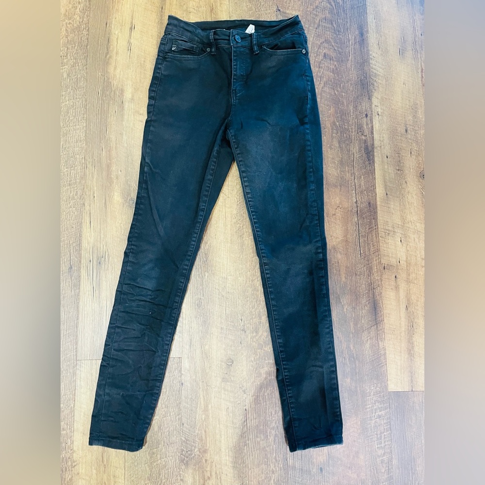 KanCan Black skinny jeans size 7/27